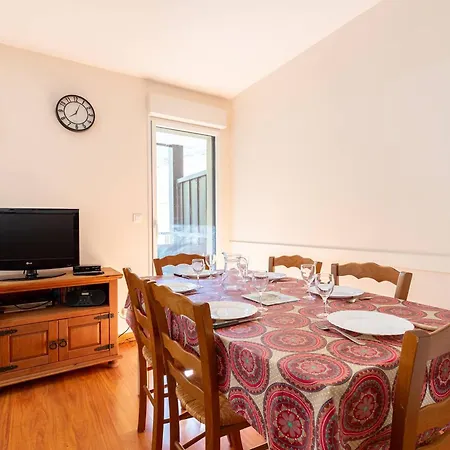 Appartement Au Pied Des Pistes Pour 6 Personnes - Fr-1-695-90 Gouaux-de-Larboust