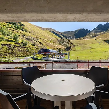 Au Pied Des Pistes Pour 6 Personnes - Fr-1-695-90